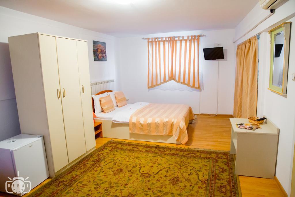 Villa Tamara Bucureşti Cameră foto